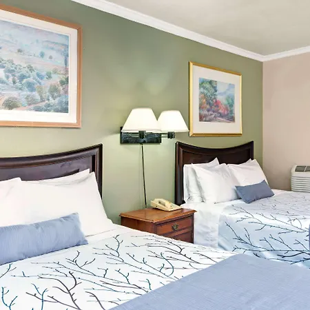 Days Inn By Wyndham San Jose Convention Center-3