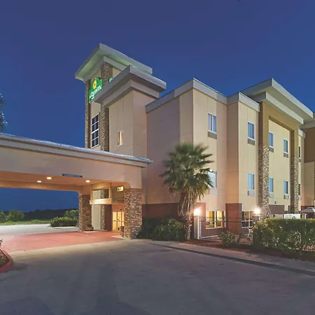 La Quinta By Wyndham Mathis-3