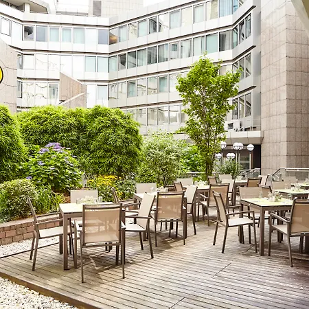 Clayton Hotel Duesseldorf City Centre-3