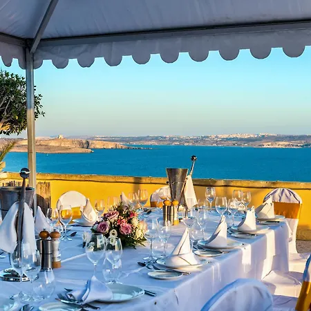 Grand Hotel Gozo-2