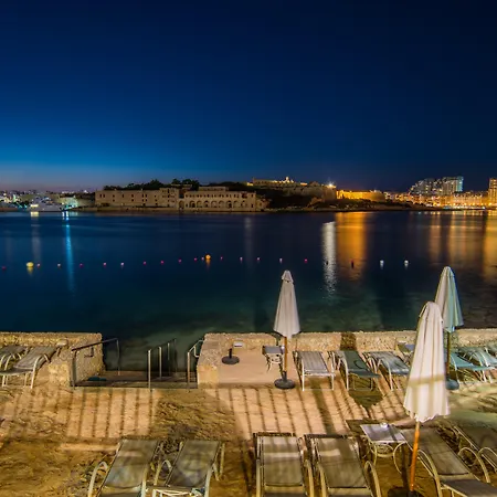 Grand Hotel Excelsior-2