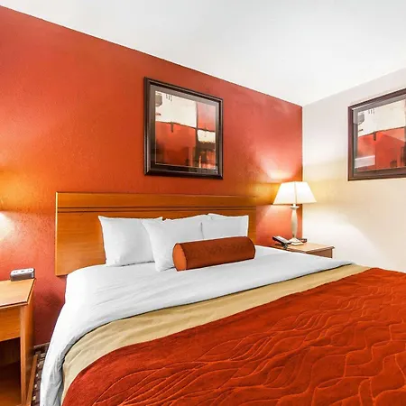 Quality Inn Seaman-2