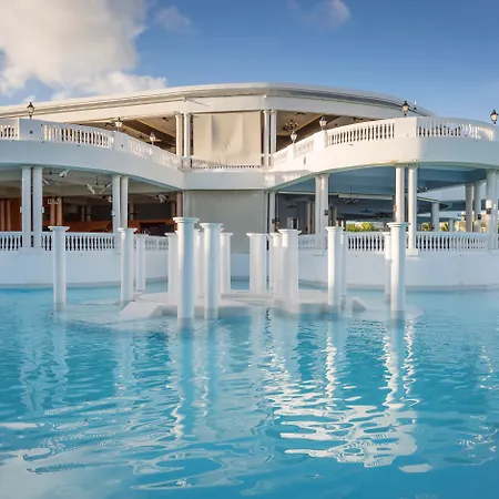 Grand Palladium Lady Hamilton Resort & Spa-2