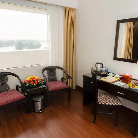 Century Riverside Hotel Hue-3