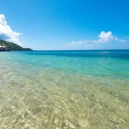 Coco De Mer Hotel And Black Parrot Suites-2