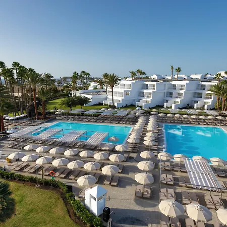 Hotel Riu Paraiso Lanzarote-3