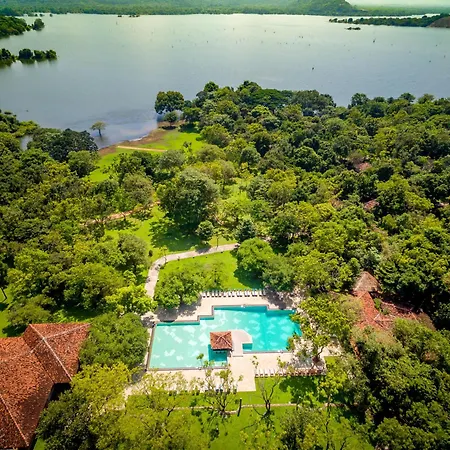 Amaya Lake Dambulla-2