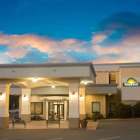 Days Inn By Wyndham Valdosta/Near Valdosta Mall-2