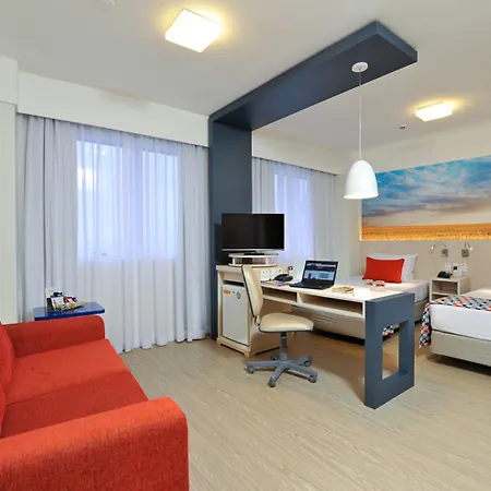 Comfort Suites Alphaville-3