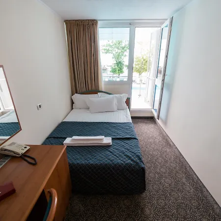Bavaria Blu Hotel And Conference Centre-3