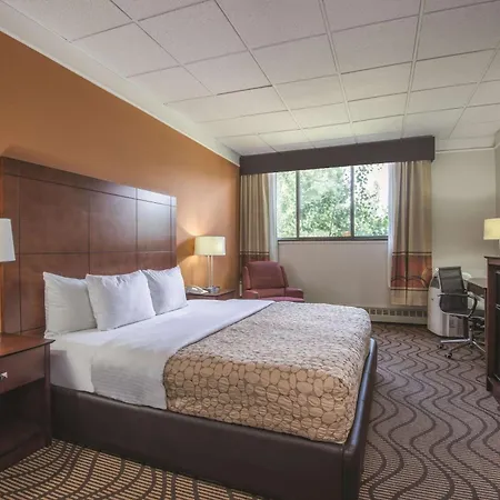 Mountain Valley Inn & Suites-3