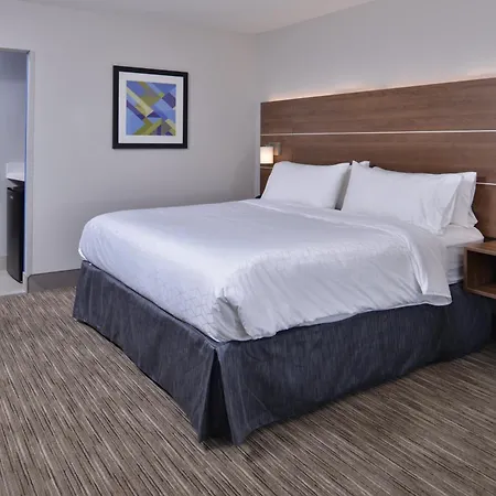 Holiday Inn Express & Suites - Marshalltown By Ihg-2