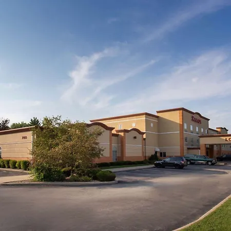 Ramada By Wyndham Glendale Heights/Lombard-2
