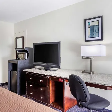 Days Inn And Suites By Wyndham Oxford-2