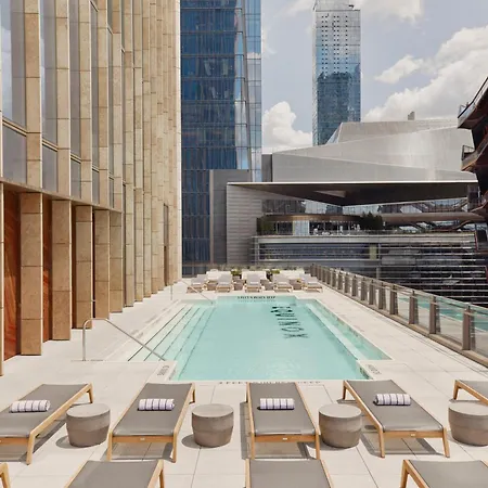 Equinox Hotel New York-2