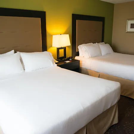 Holiday Inn Express & Suites Northwood-3