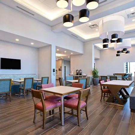 Hampton Inn & Suites Ottawa West, Ontario, Canada-2