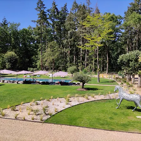 Loire Valley Lodges - Hotel-2