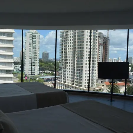 Don Hotel-3