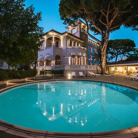 Hotel De La Ville-2