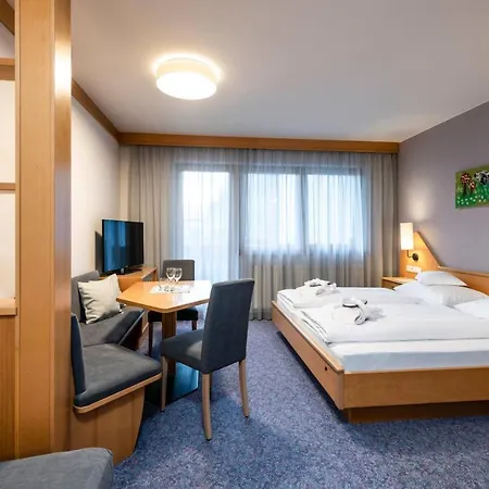 Familienhotel Viktoria-3