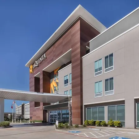 La Quinta Inn & Suites By Wyndham Texas City I 45 Galveston Area-2
