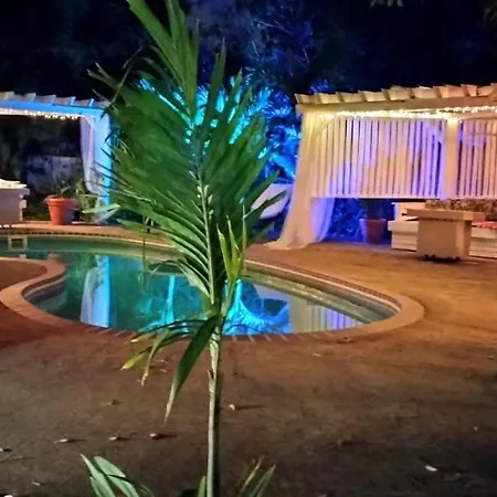 Casa De Tortuga Guesthouse-3