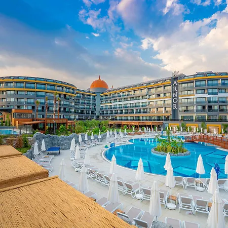 Arnor De Luxe Hotel & Spa-3