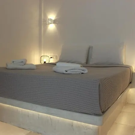 White Lily Suites & Lofts - Adults Only 16 Plus-2