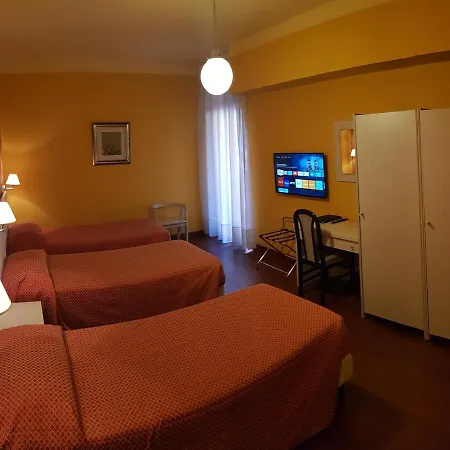 Hotel Diana-2