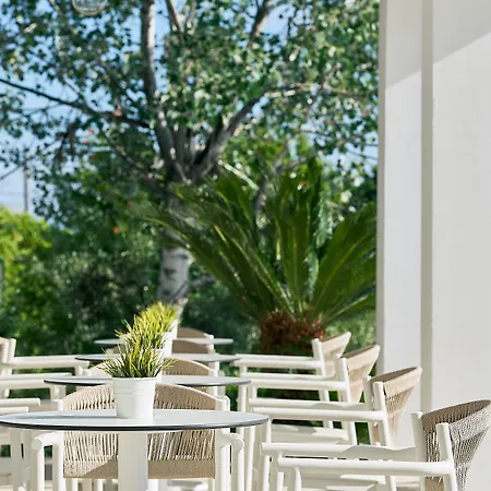 Glavas Inn Hotel-3