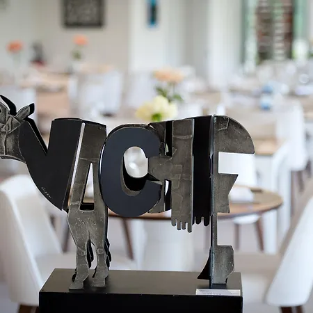 Hotel Restaurant La Vague de Saint Paul&Spa-2