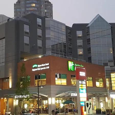 Holiday Inn Express Vancouver-Metrotown-2