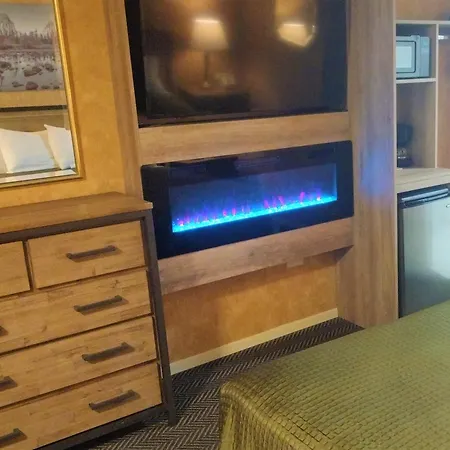 Cedar Lodge-2