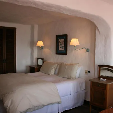 Club Hotel Casapueblo-3