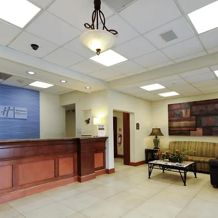 Holiday Inn Express&Suites Toluca Zona Aeropuerto, an IHG Hotel-2