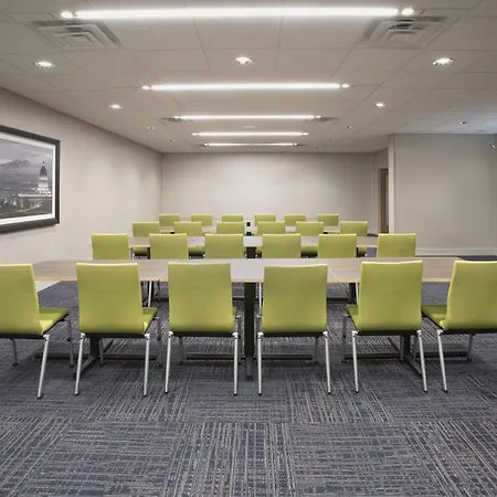 Holiday Inn Express & Suites Downtown Ottawa East By Ihg-3