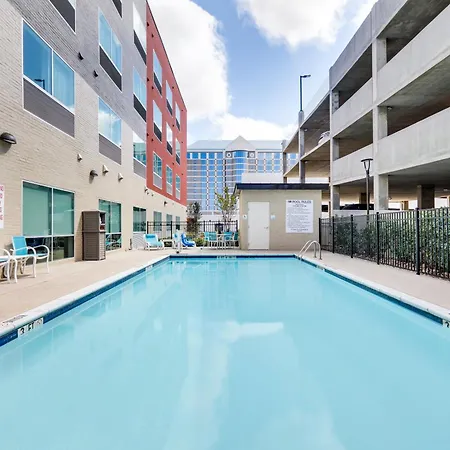 Holiday Inn Express & Suites Dallas Nw - Farmers Branch By Ihg-2
