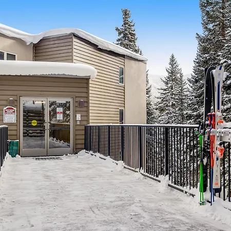 Iron Horse Resort D3084-3