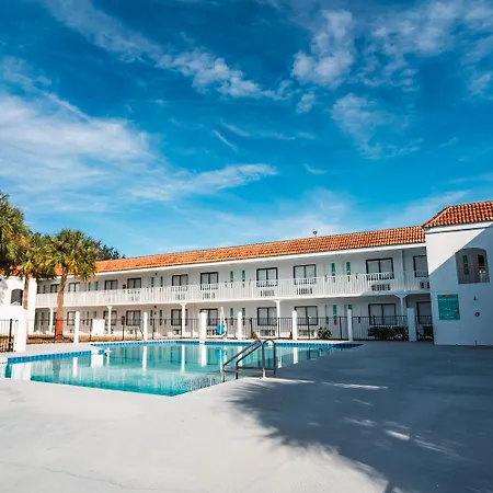 Travelodge By Wyndham Orlando Lake Buena Vista South-2