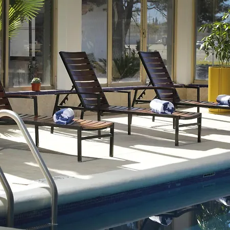 CoSuites Saltillo Hotel-3