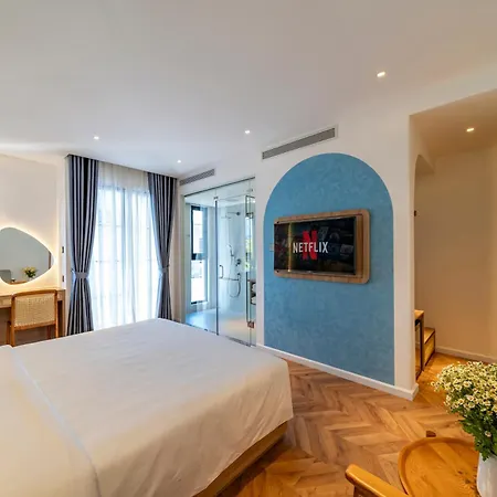 V Boutique Hotel - Complimentary Refreshments-2