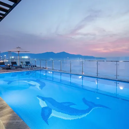 Sunny Ocean Hotel & Spa-3