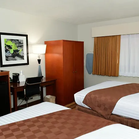 Rock Island Inn & Suites Marshalltown-2