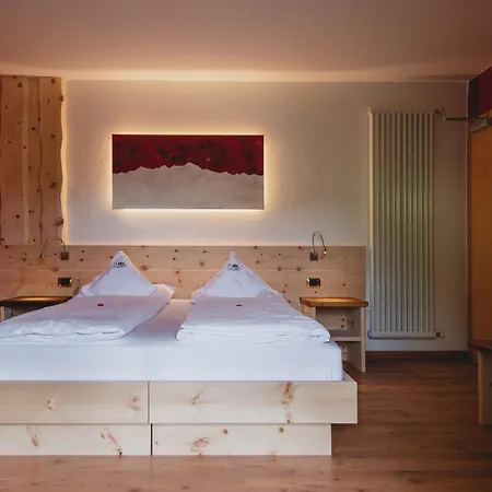 Hotel Zirmes-2