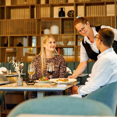 Wellnesshotel Sanct Bernhard-2