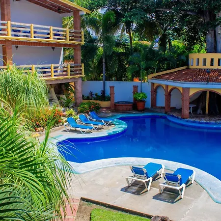 Bungalows Omar Deluxe-3