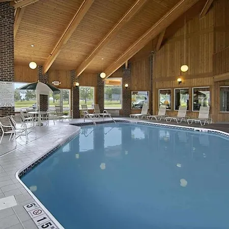 Baymont By Wyndham Columbus/Rickenbacker-3