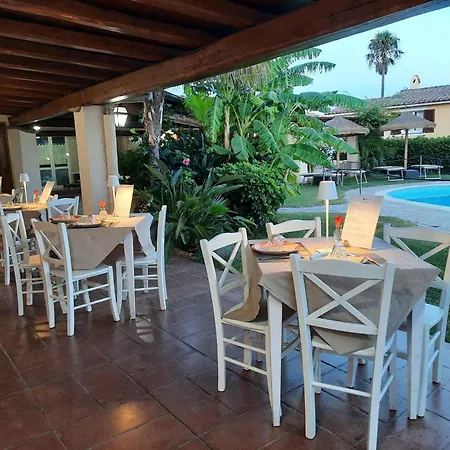 Le Bouganville Rooms Suites And Apartments-2