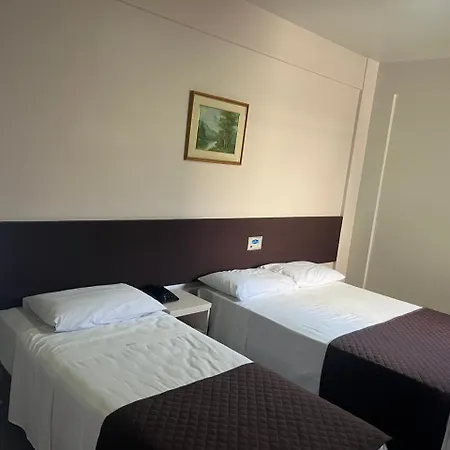 Hotel Lawrence-3